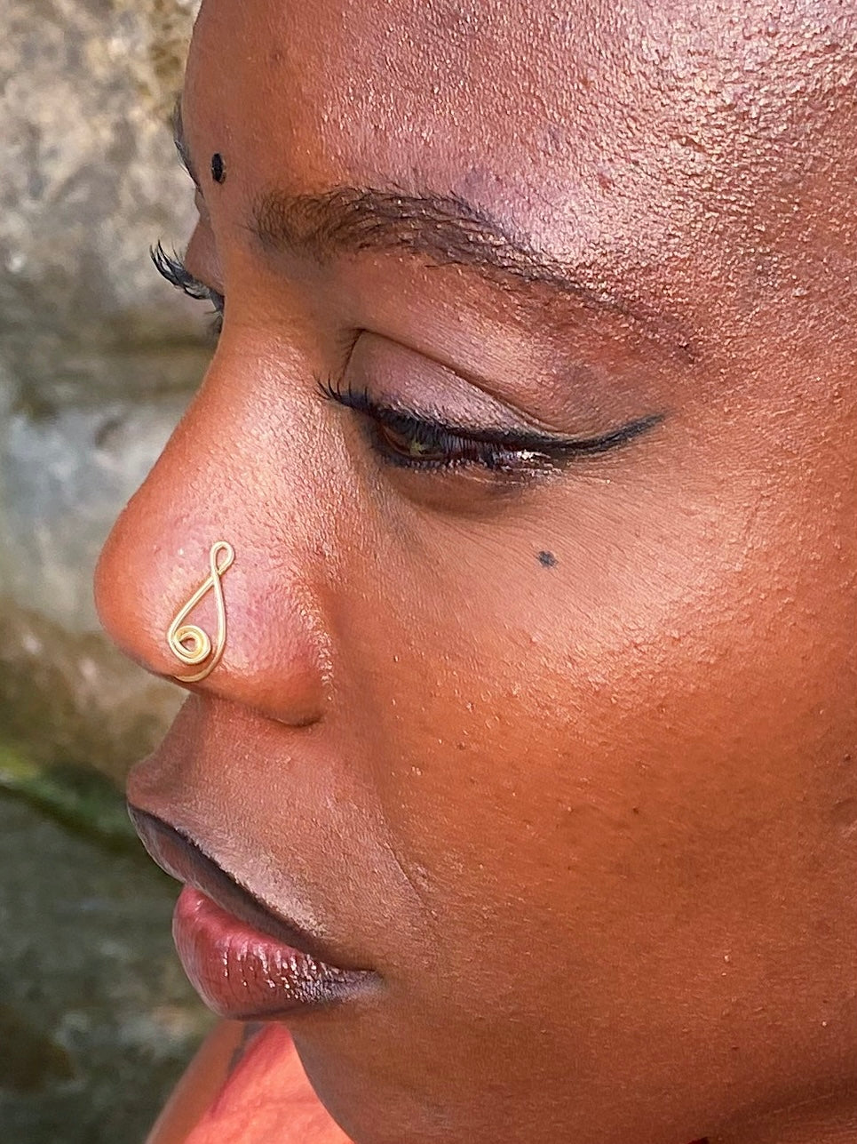 Faux piercing B