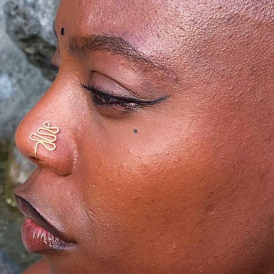 Faux piercing I
